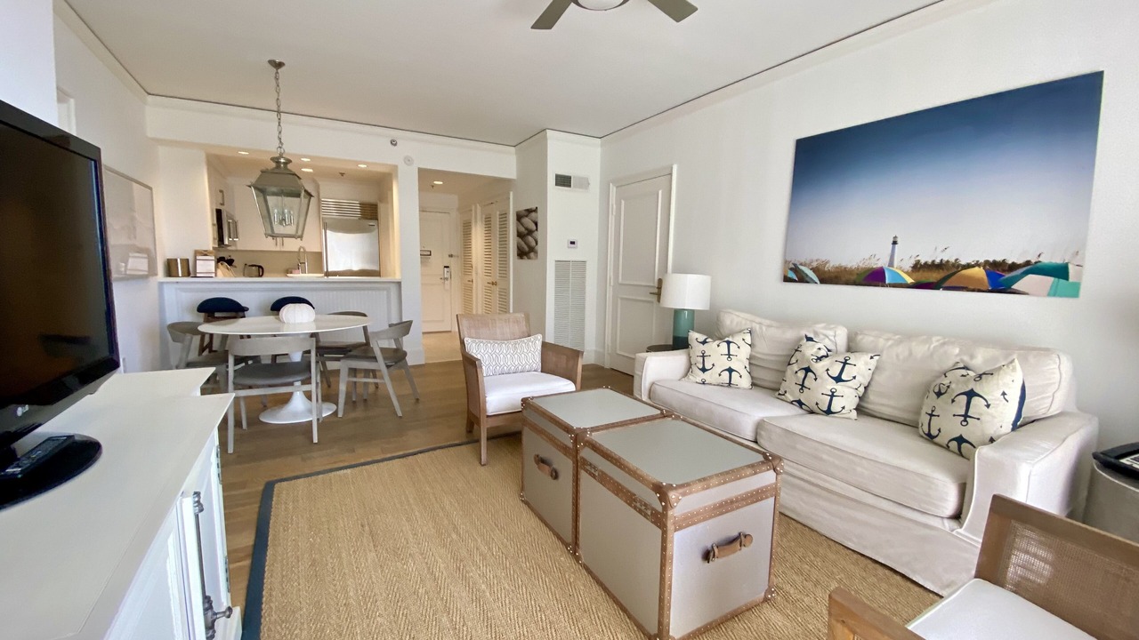 Photo of Livingroom in Key Biscayne