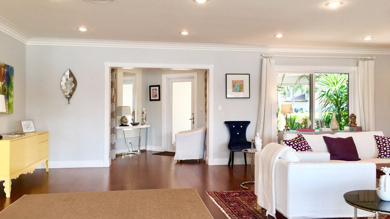 Photo of Livingroom in Idlewyld
