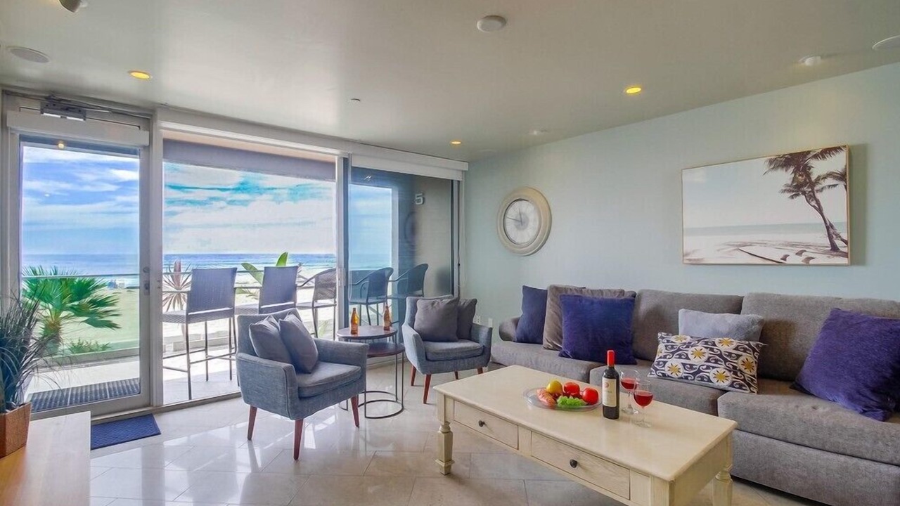 Photo of Livingroom in Mission Beach