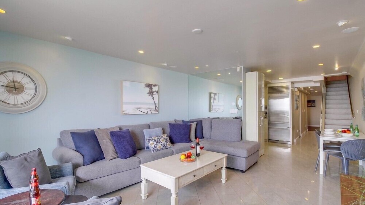 Photo of Livingroom in Mission Beach
