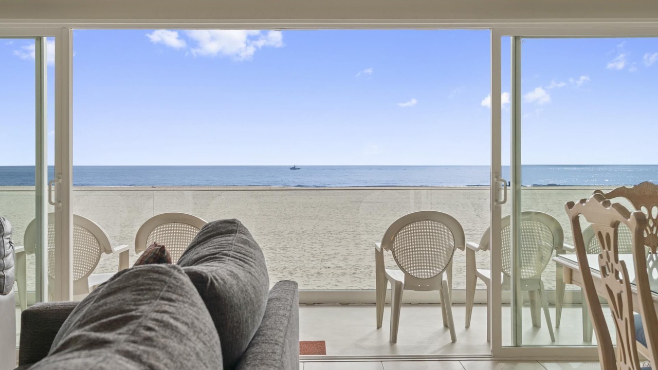 Photo of Others in Balboa Peninsula