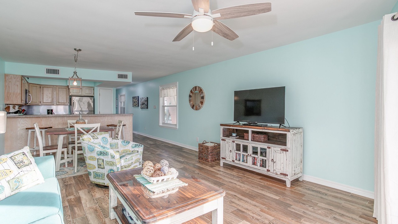 Photo of Bedroom in Gulf Shores