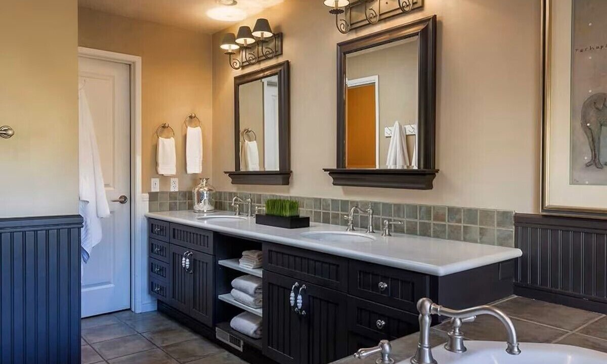 Photo of Bathroom in Tahoe Village