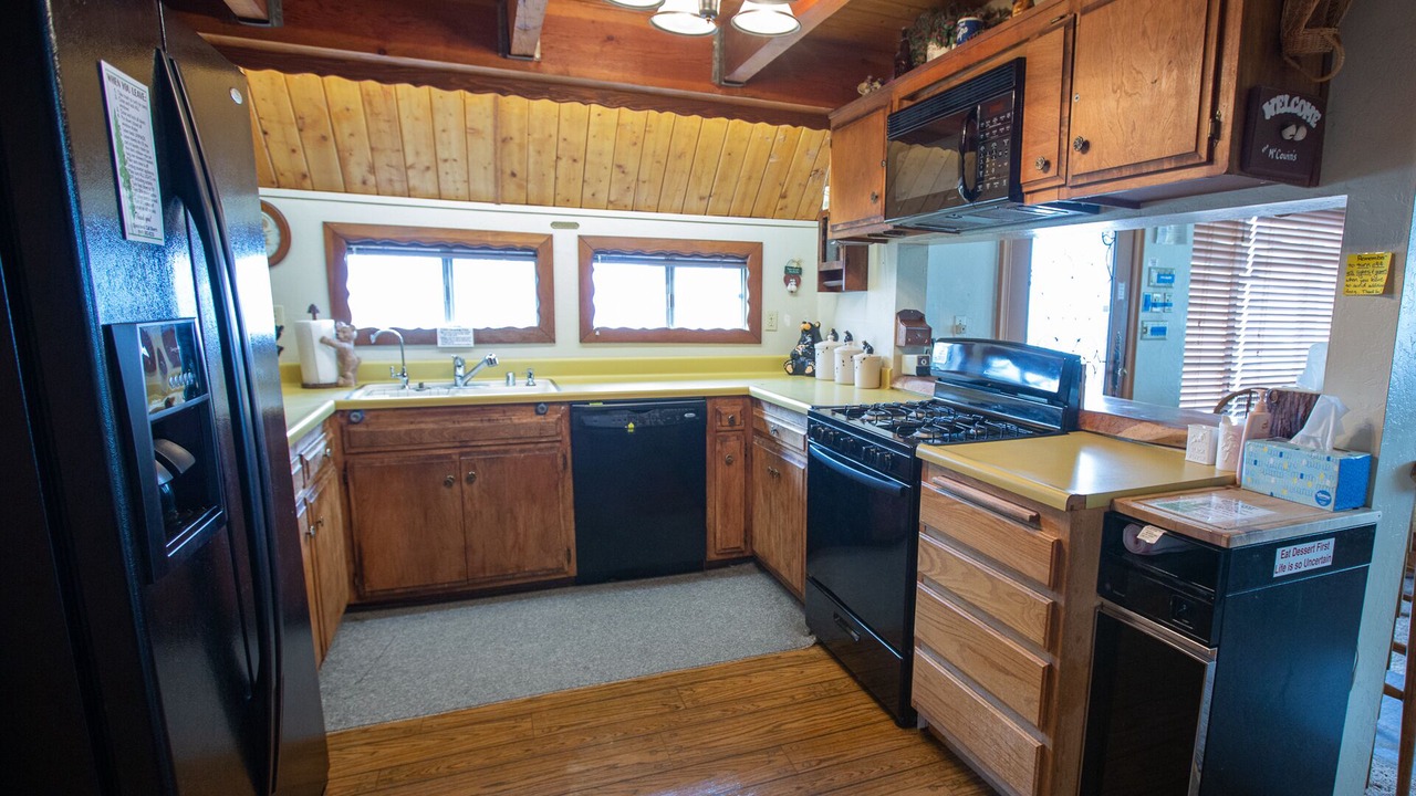 Photo of Kitchen in Running Springs