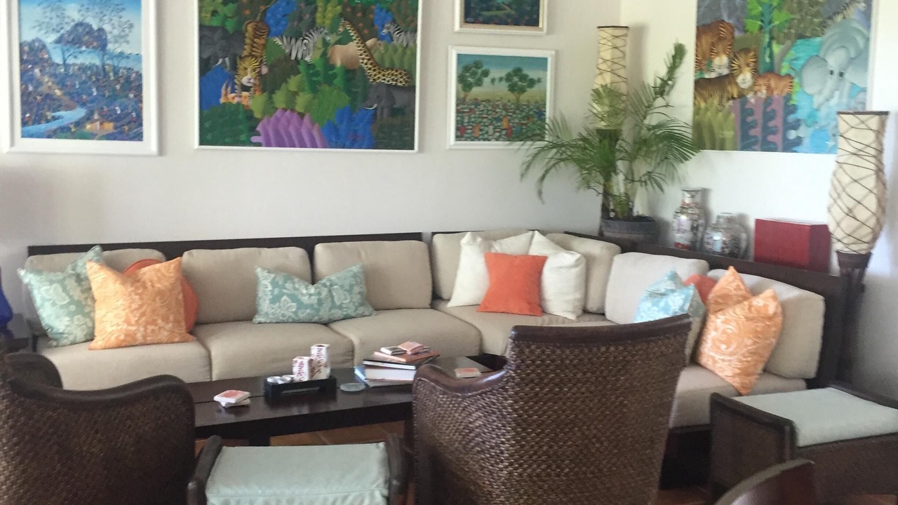 Photo of Livingroom in Mather Town