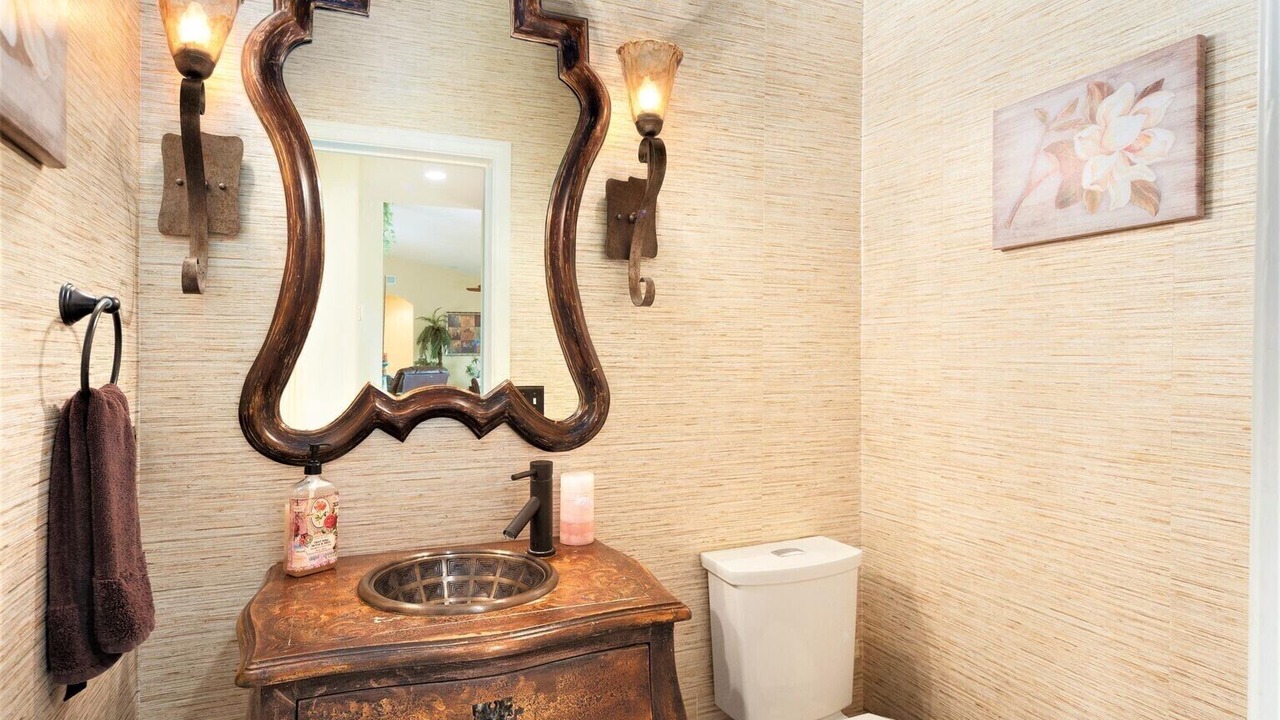 Photo of Bathroom in Bermuda Dunes