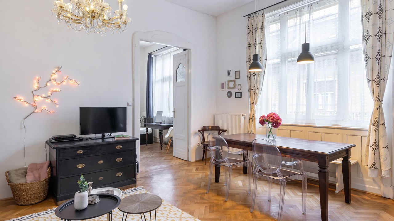 Photo of Bedroom in Palace District