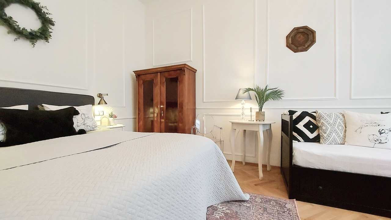 Photo of Bedroom in Palace District