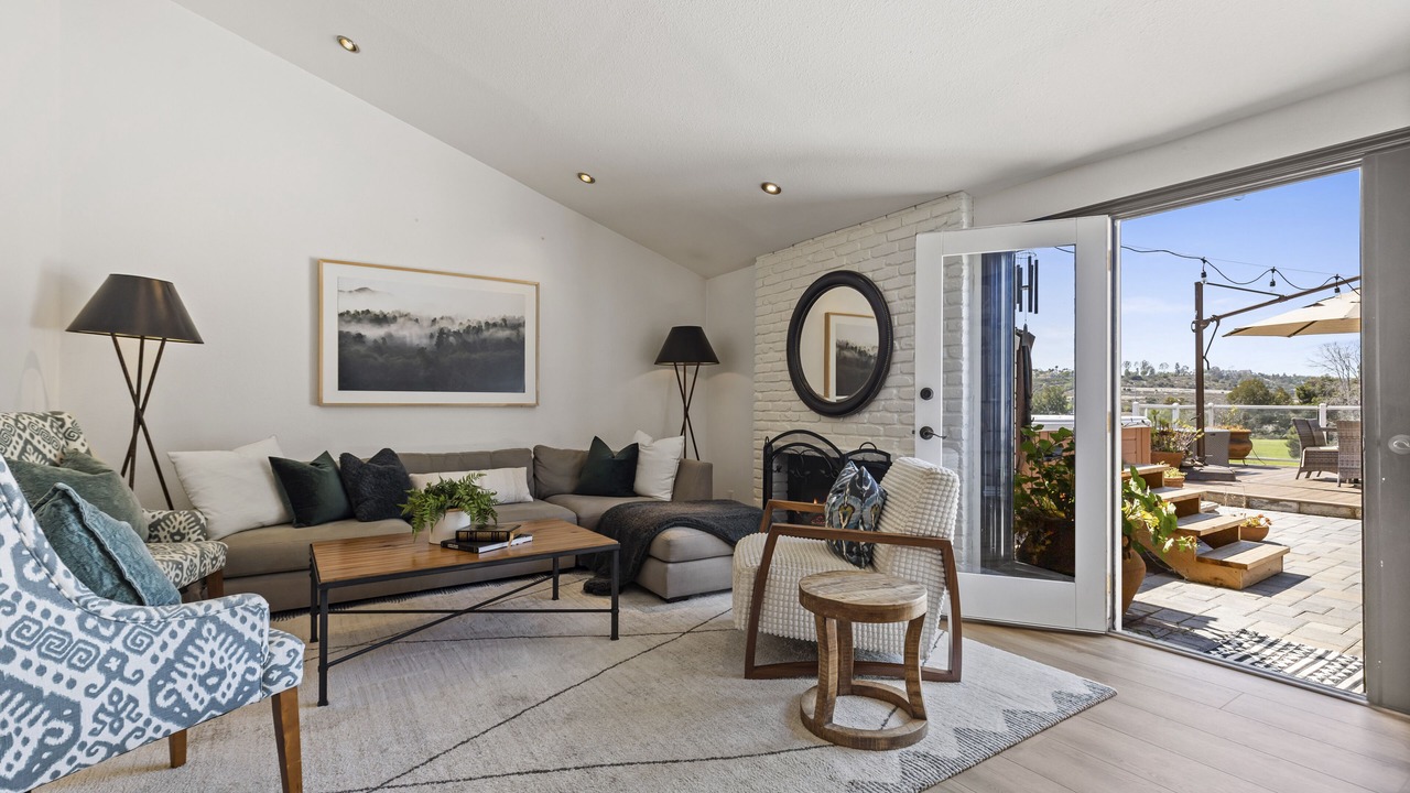 Photo of Livingroom in Mission Viejo