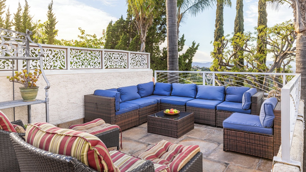 Photo of Patio Balcony in Encino