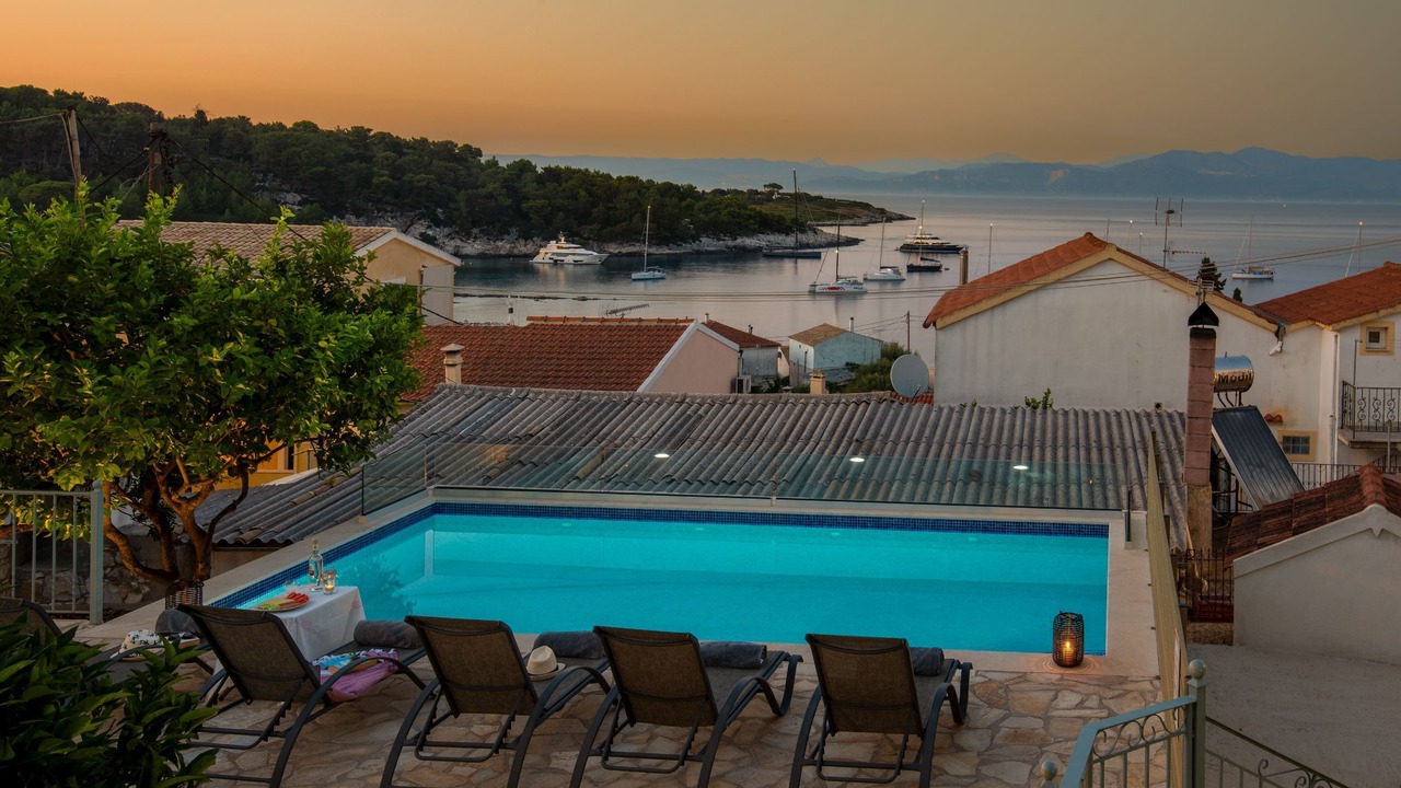 Photo of Others in Gaios