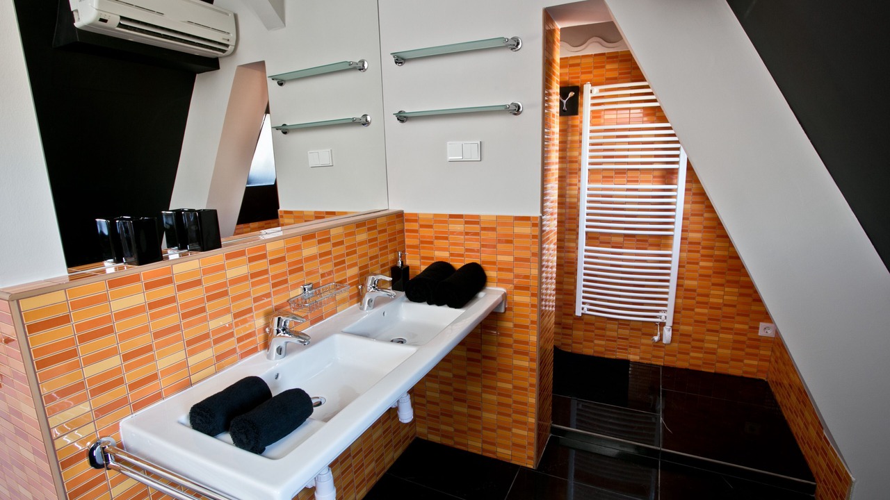 Photo of Bathroom in Belvaros - Lipotvaros