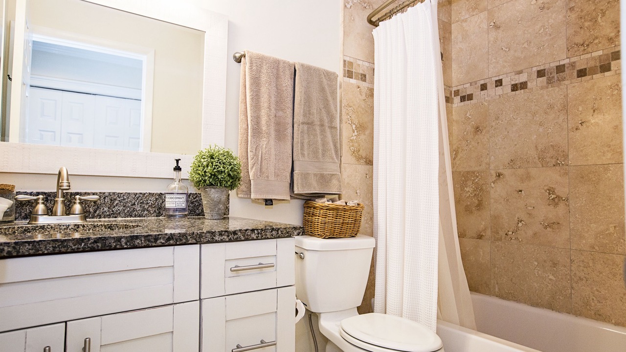 Photo of Bathroom in Naples Park