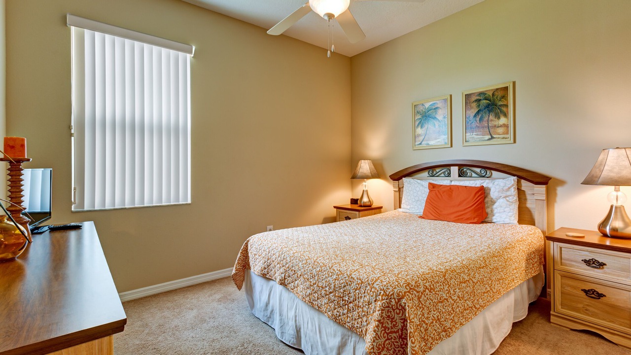 Photo of Bedroom in Ridgewood Lakes