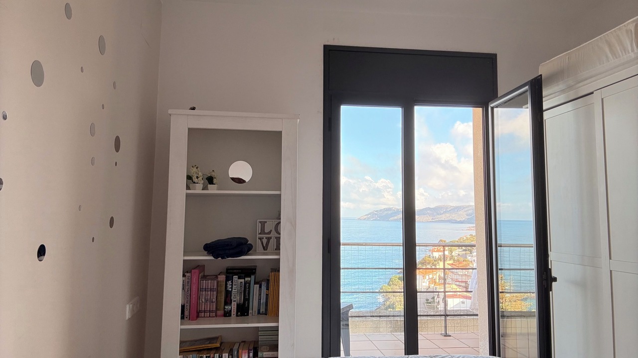 Photo of Bedroom in Llanca