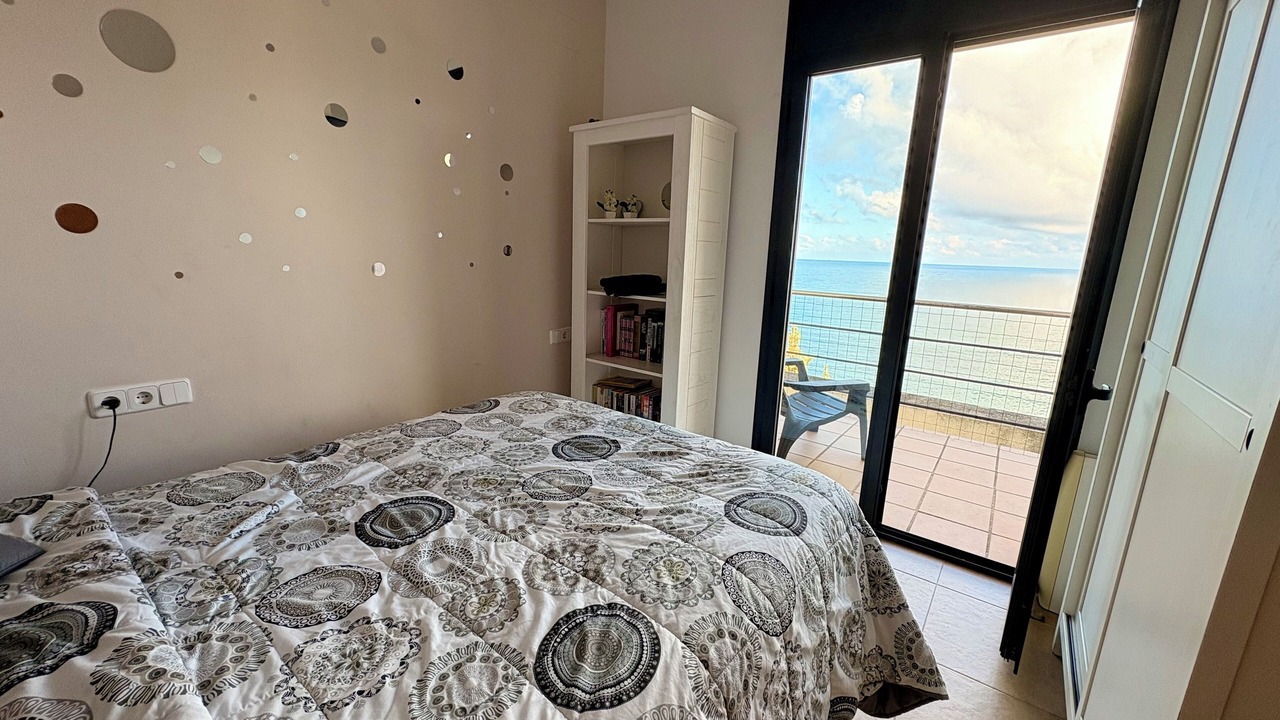 Photo of Bedroom in Llanca