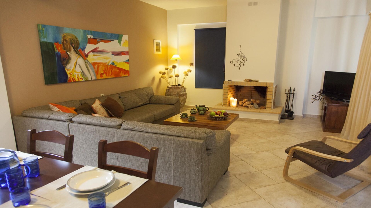 Photo of Livingroom in Alikambos