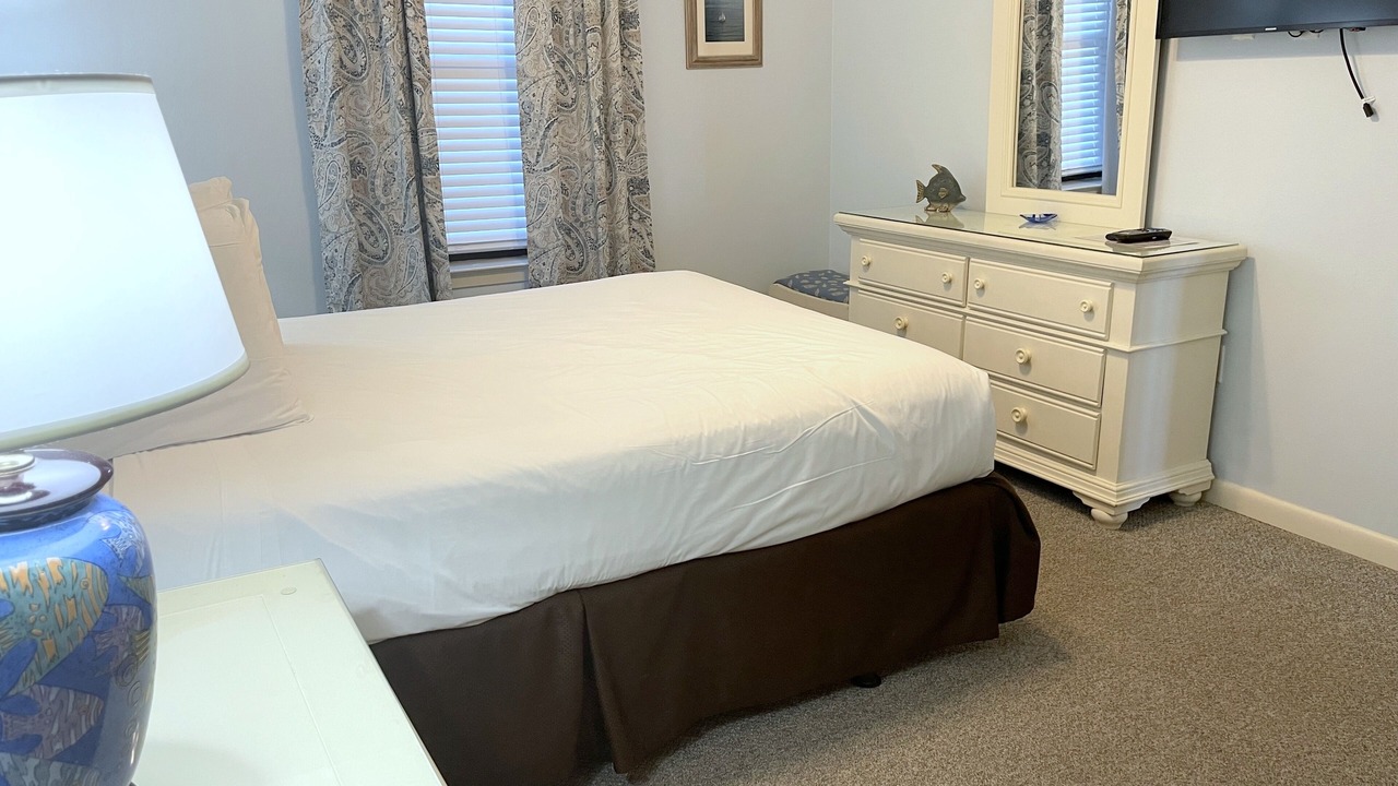 Photo of Bedroom in Orange Beach East