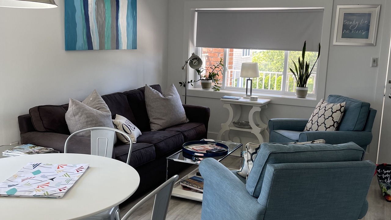 Photo of Livingroom in Admiral Estates