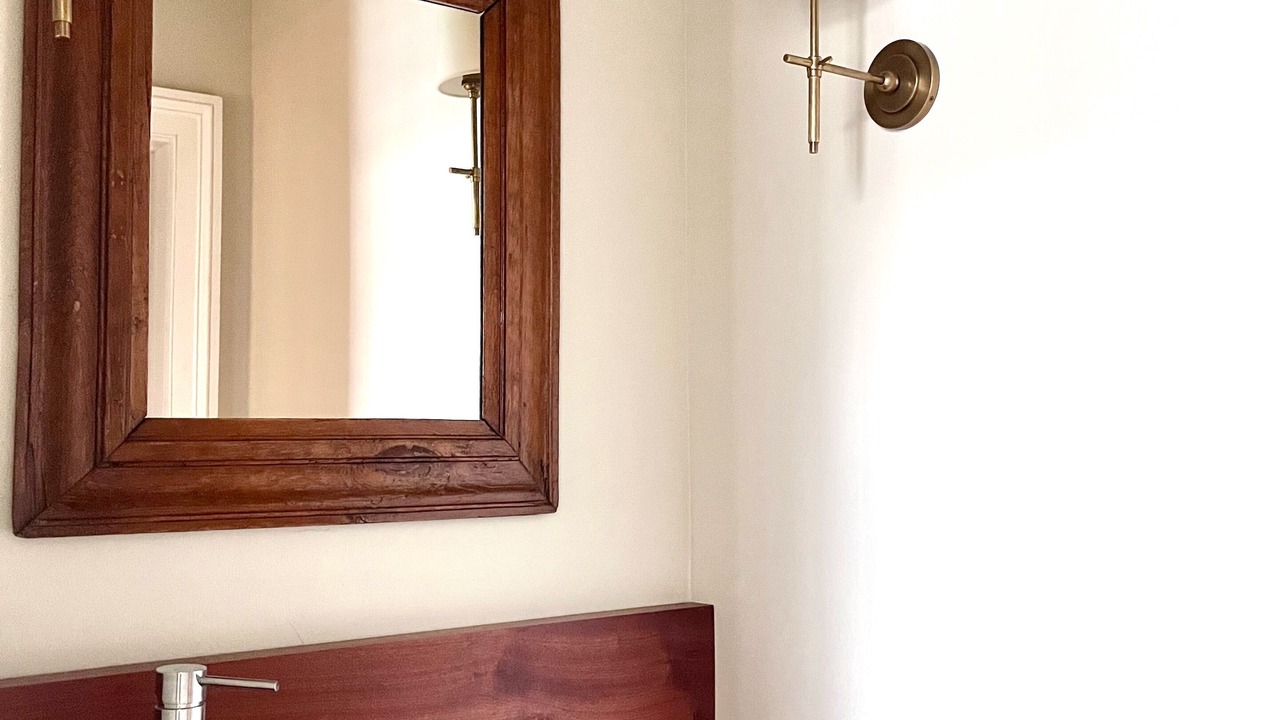 Photo of Bathroom in South Main Street