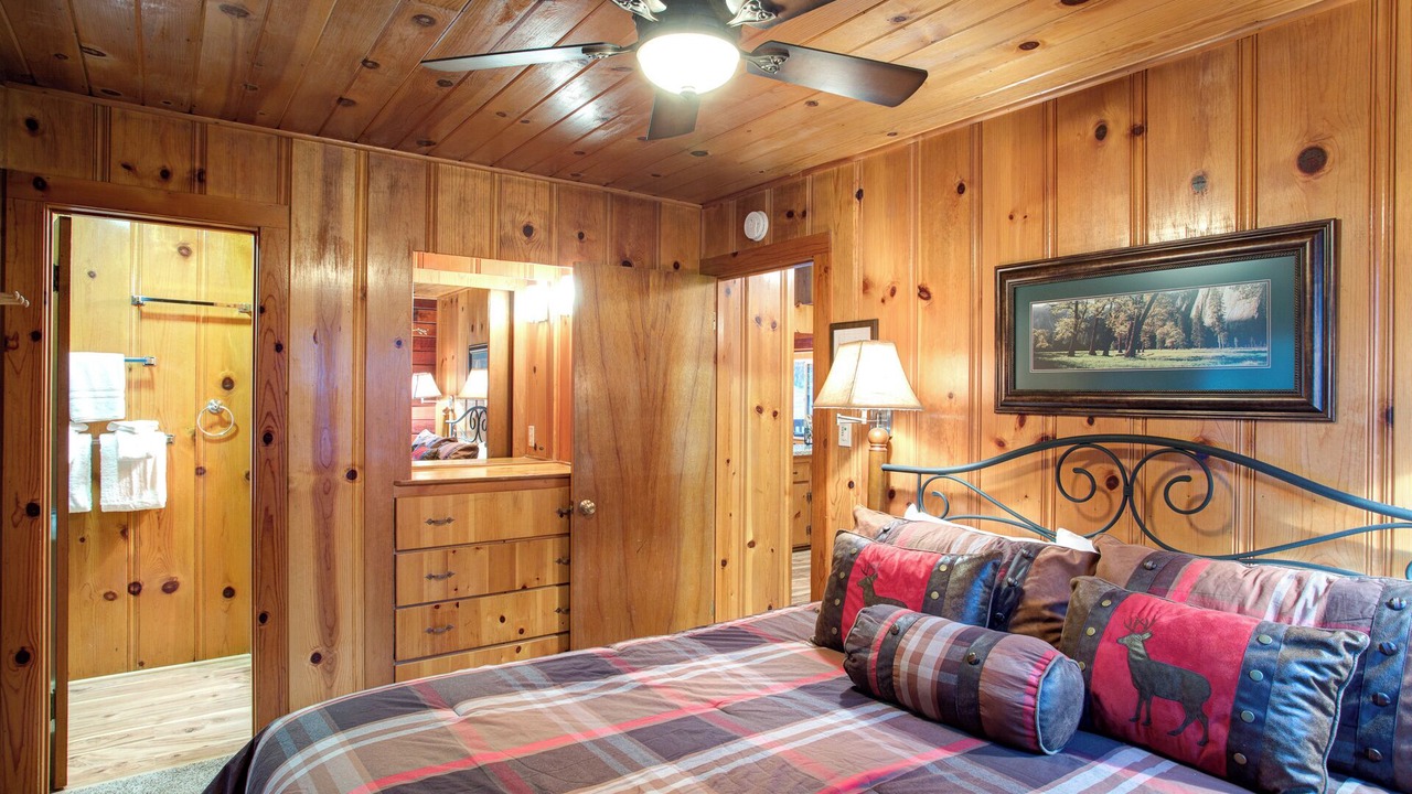 Photo of Bathroom in North Wawona