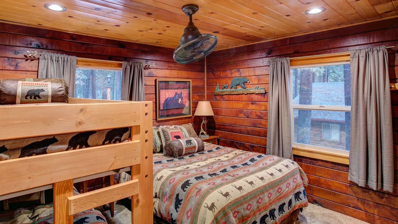 Photo of Bedroom in North Wawona