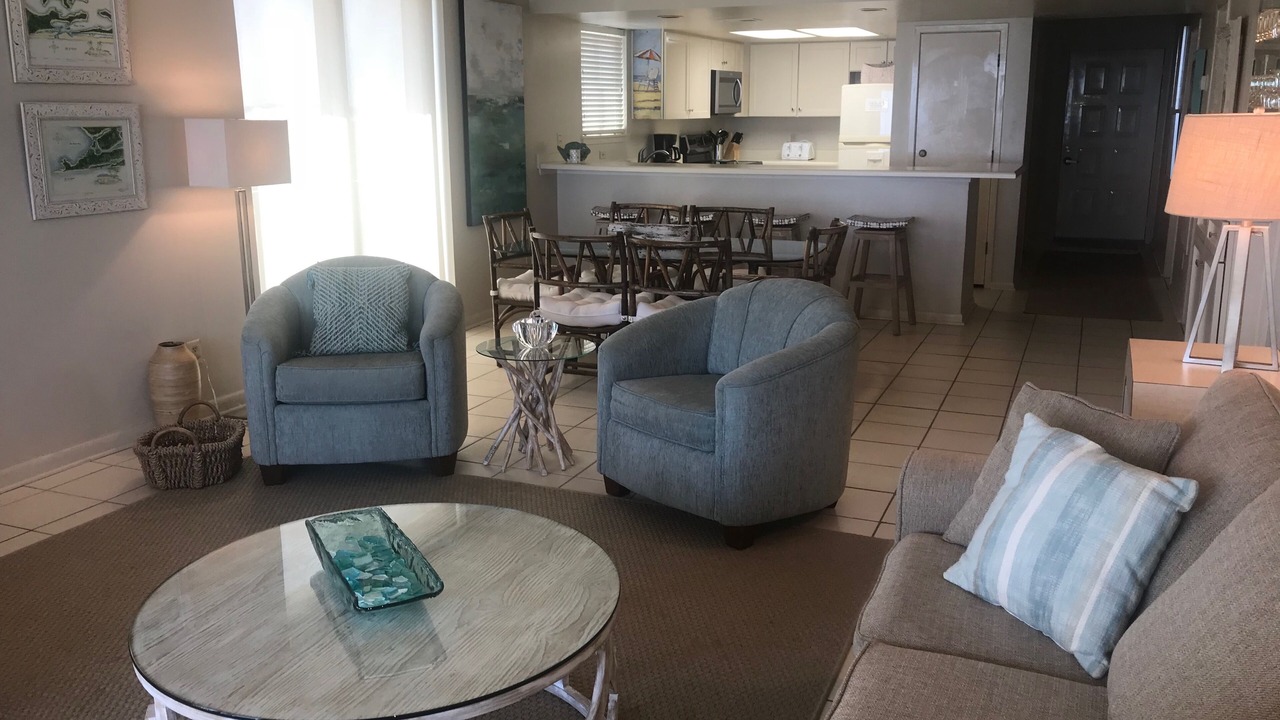 Photo of Livingroom in Orange Beach East