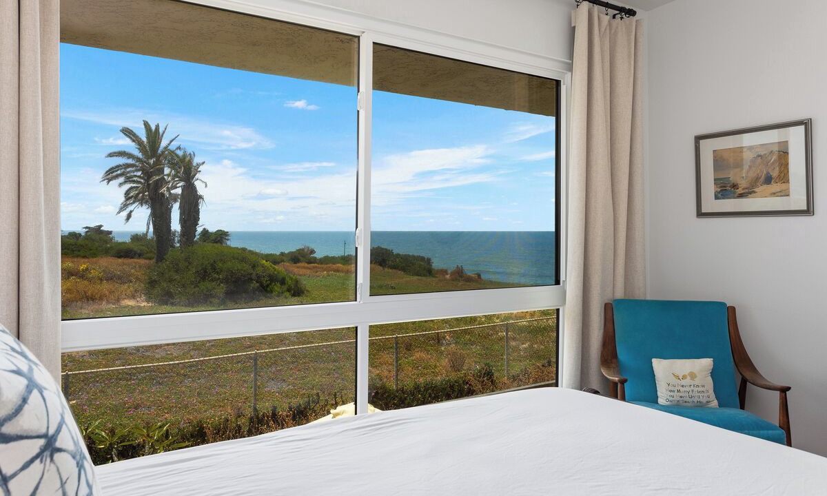 Photo of Bedroom in Solana Beach