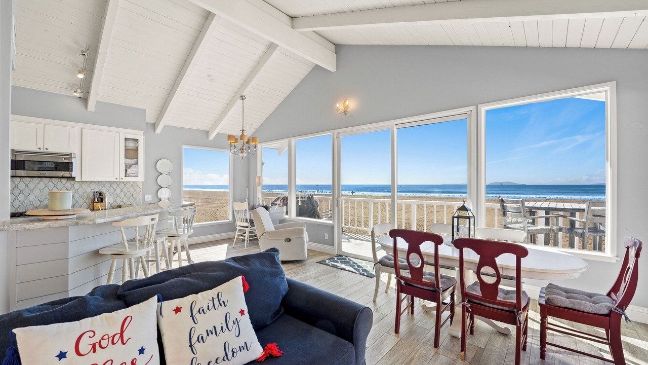 Photo of Bedroom in Silver Strand