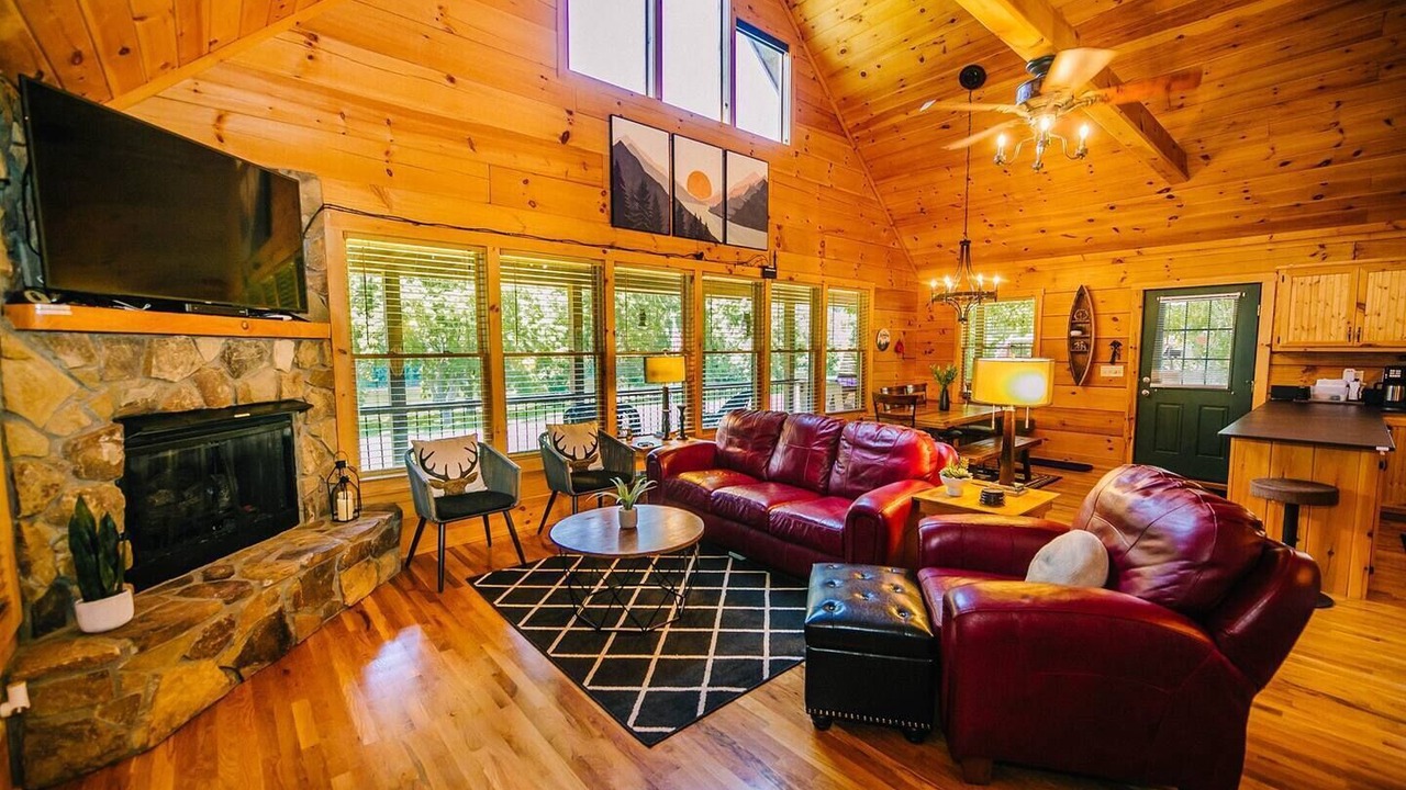 Photo of Livingroom in Draper