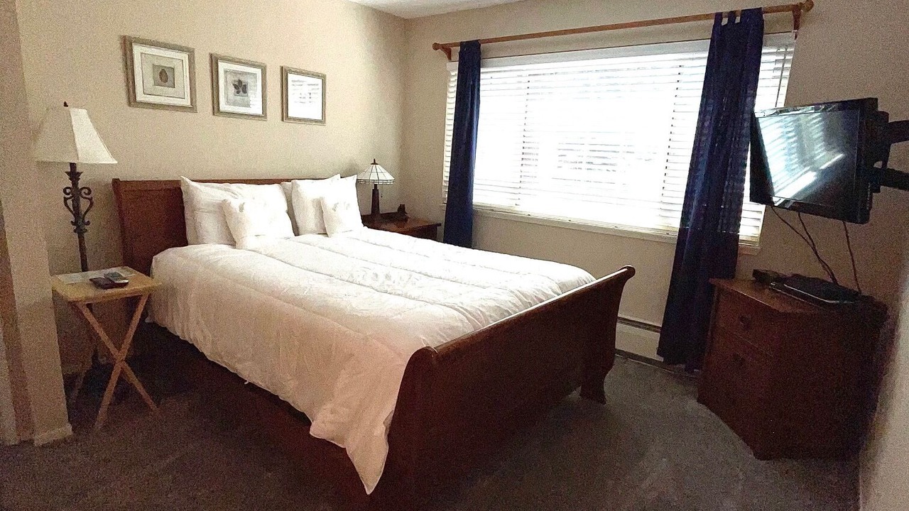 Photo of Bedroom in Lower Kingsbury