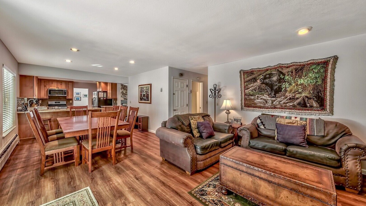 Photo of Livingroom in Lower Kingsbury