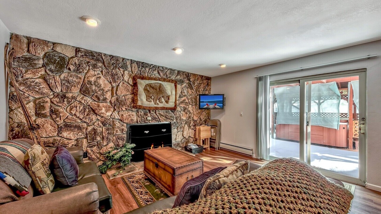 Photo of Livingroom in Lower Kingsbury