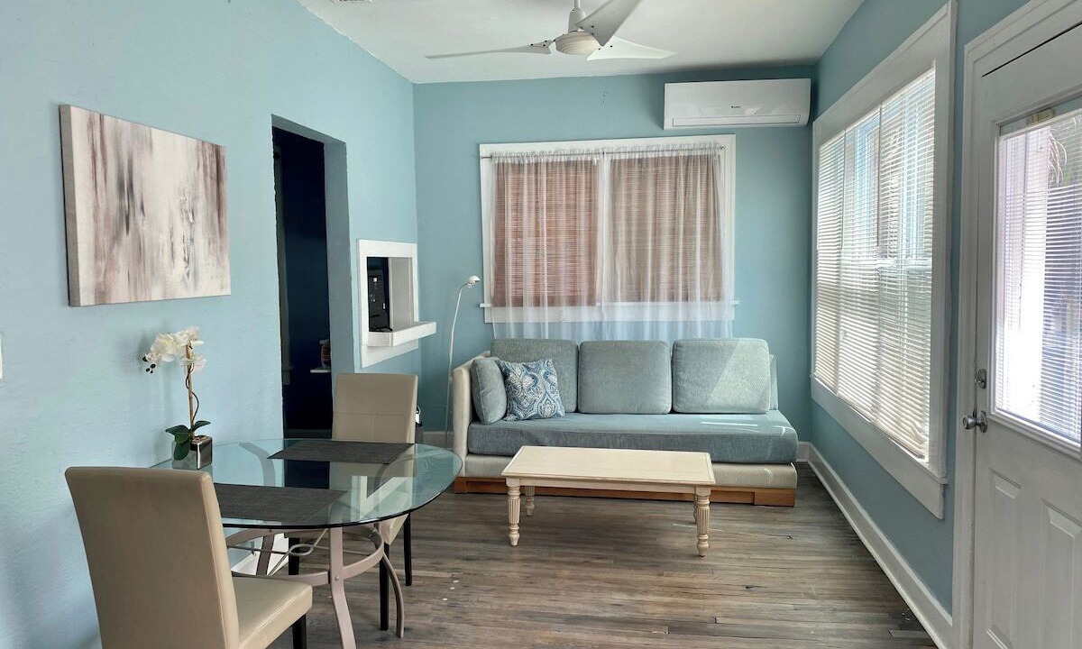 Photo of Livingroom in Gulfport