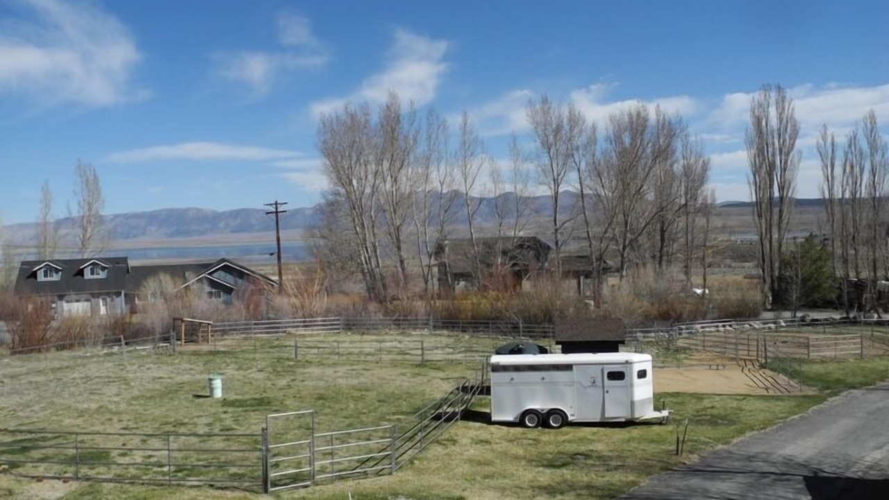 Photo of Patio Balcony in Crowley Lake