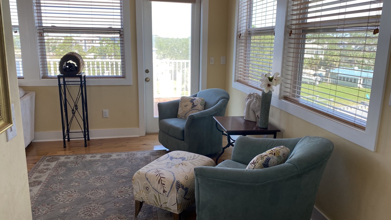 Photo of Livingroom in Panacea