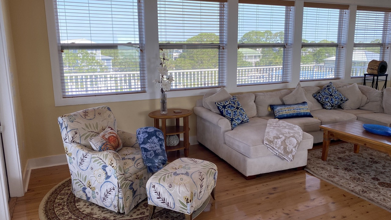 Photo of Livingroom in Panacea