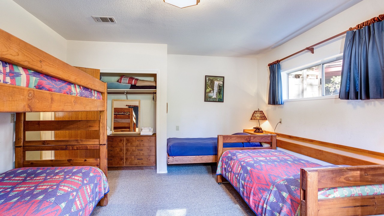 Photo of Bedroom in North Wawona