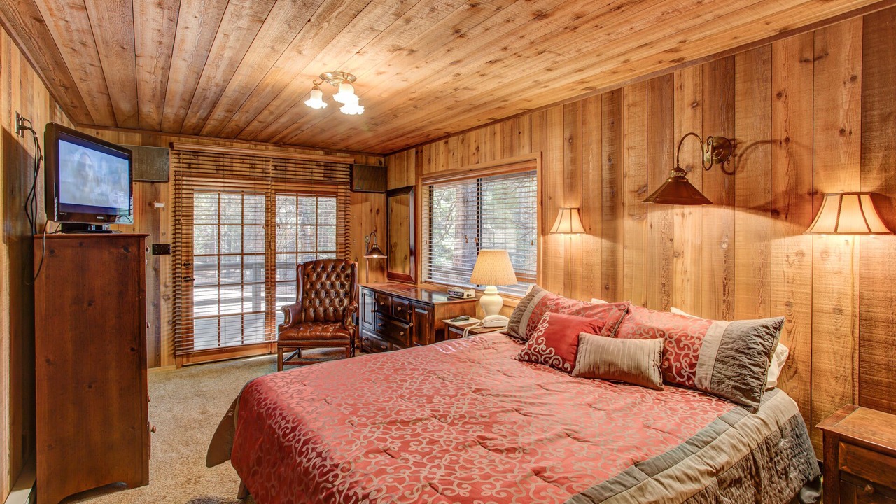 Photo of Bathroom in North Wawona