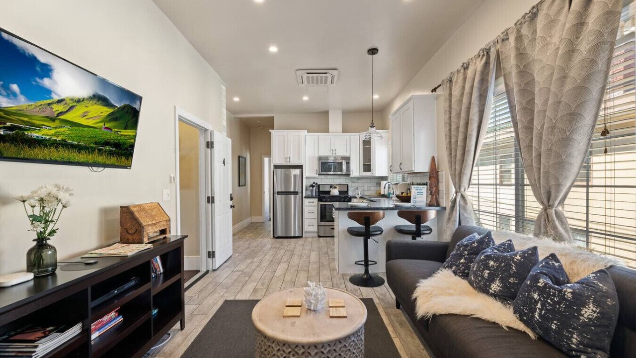 Photo of Bedroom in Midtown Sacramento