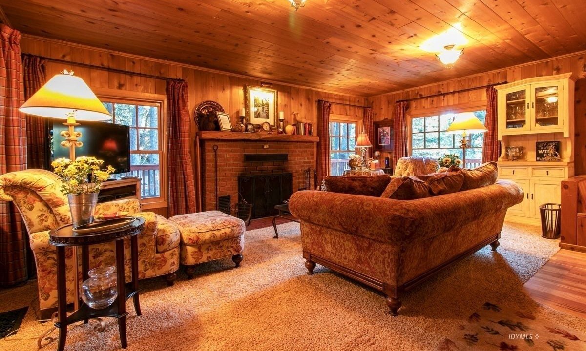 Photo of Livingroom in Fern Valley