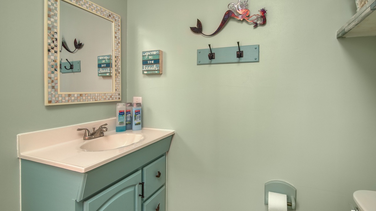 Photo of Bathroom in Colington