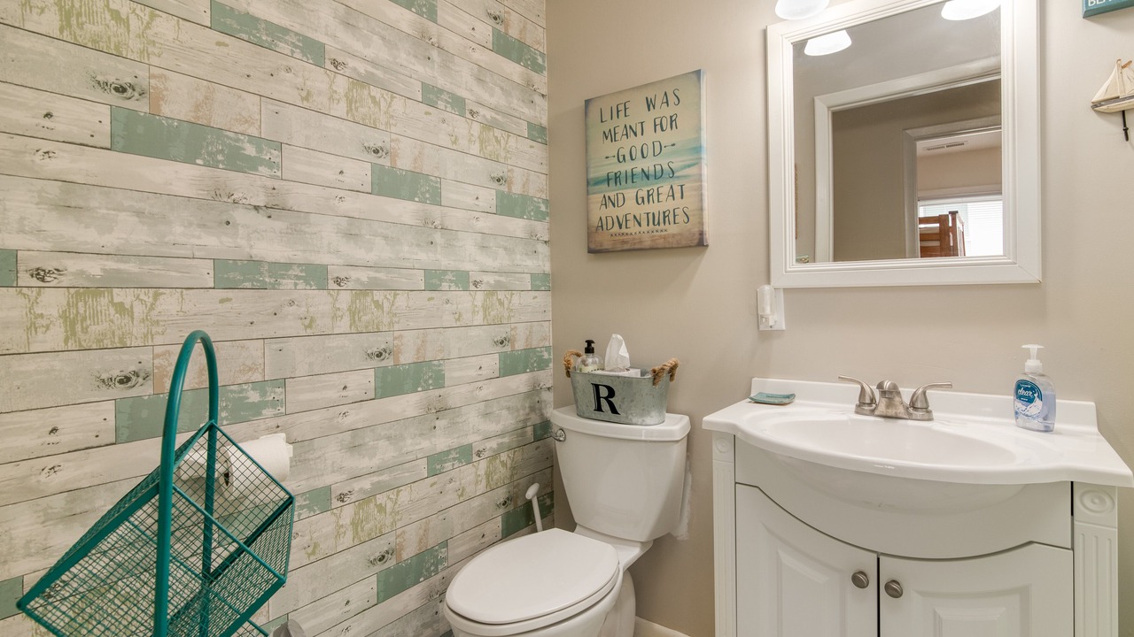 Photo of Bathroom in Colington