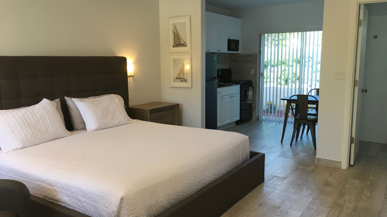Photo of Bedroom in Deerfield Beach
