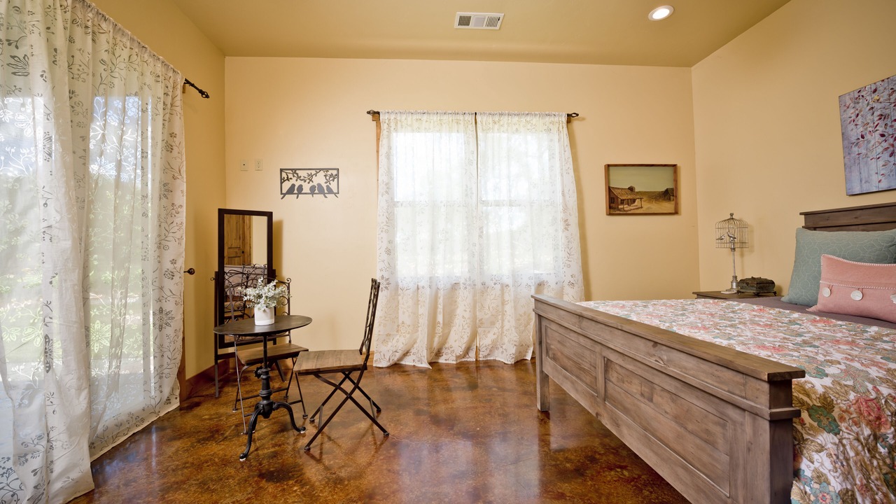 Photo of Bedroom in Angels Camp