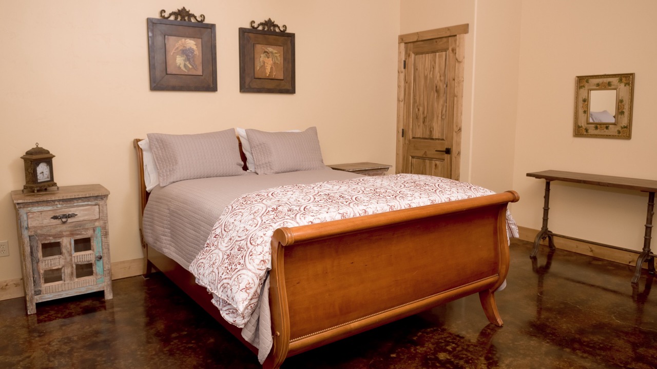 Photo of Bedroom in Angels Camp
