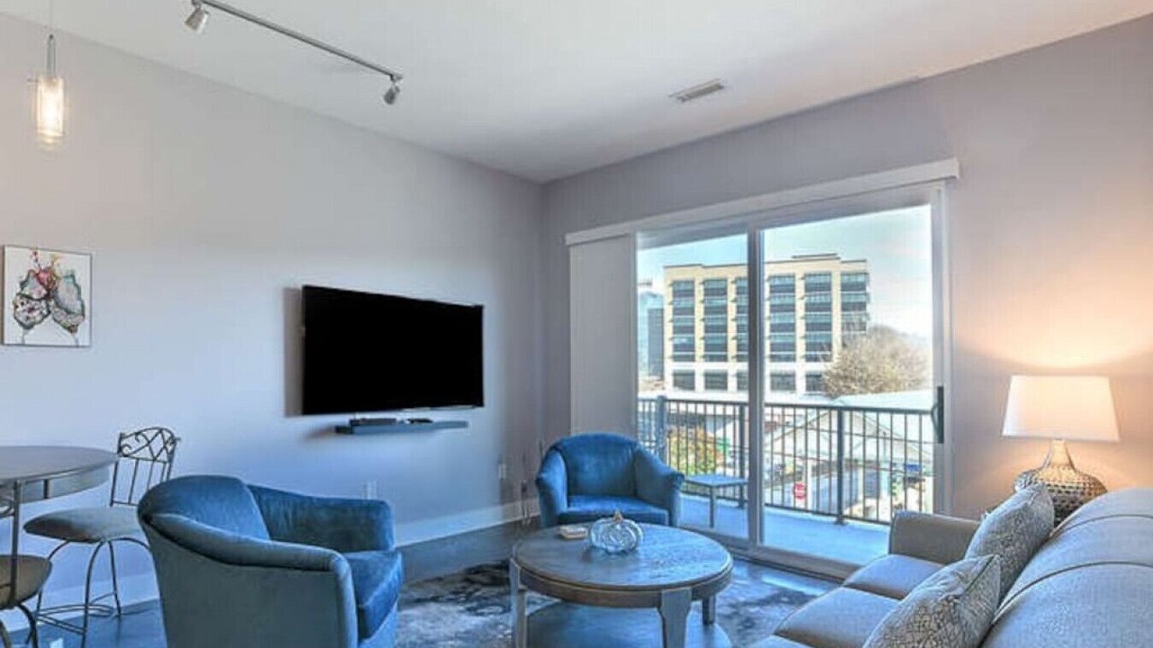 Photo of Livingroom in Downtown Asheville
