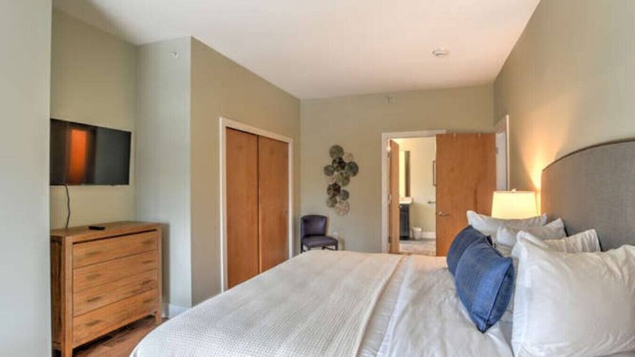 Photo of Bedroom in Downtown Asheville