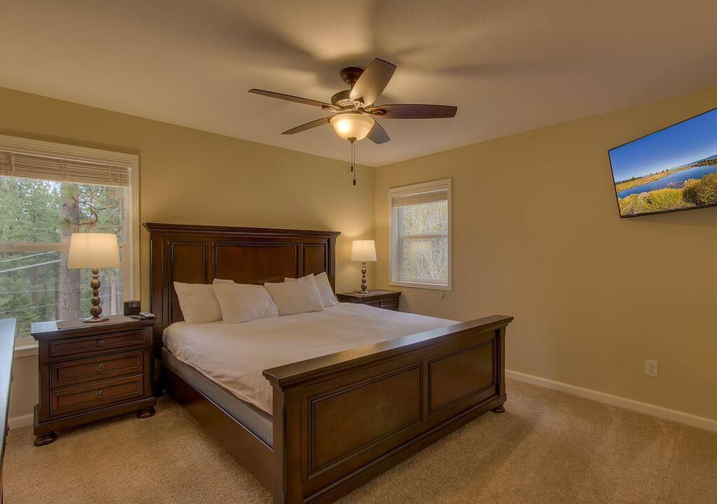 Photo of Bedroom in Country Club Estates
