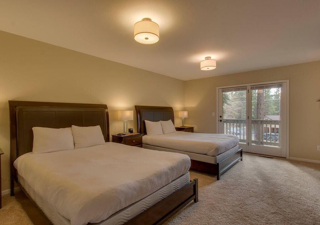 Photo of Bedroom in Country Club Estates